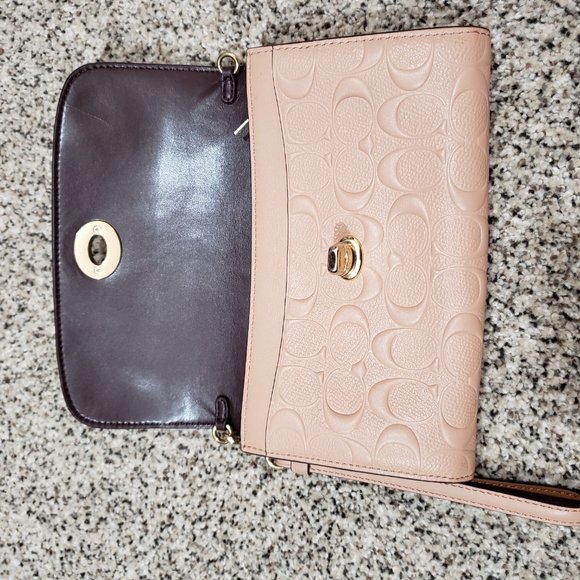 Coach leather wristlet - Picture 2 of 10